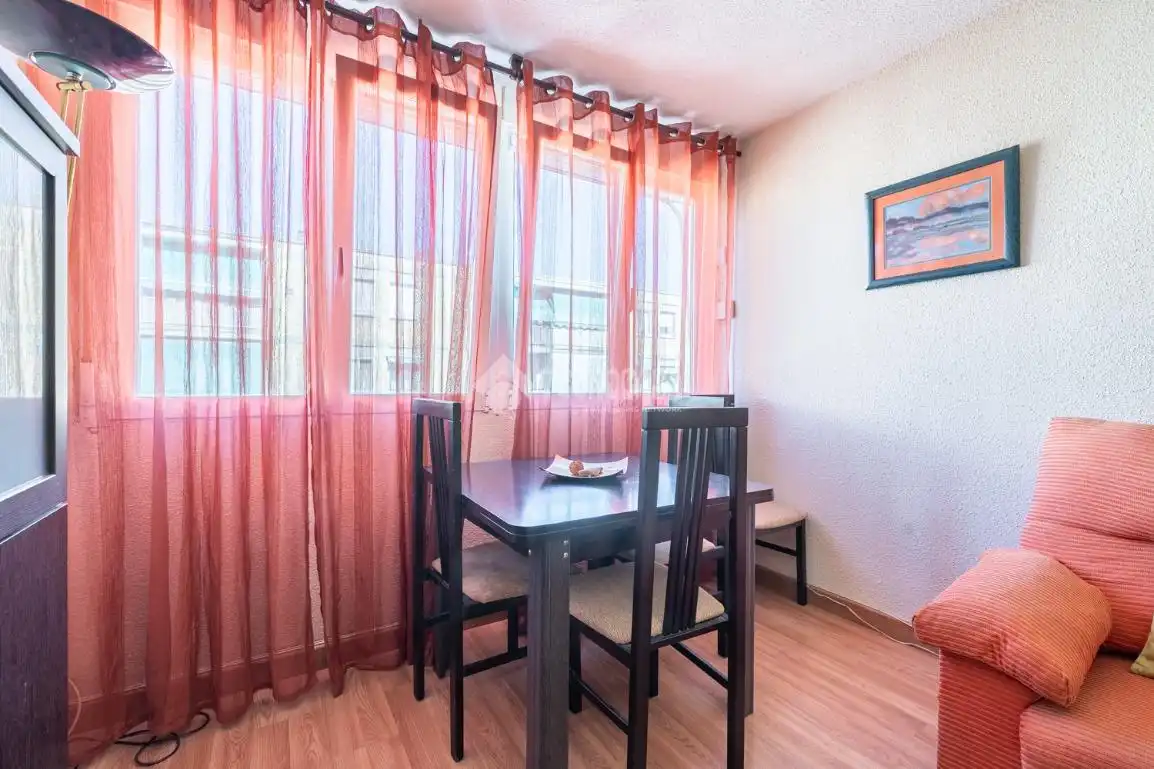 Bedroom of Flat for sale in Madrid