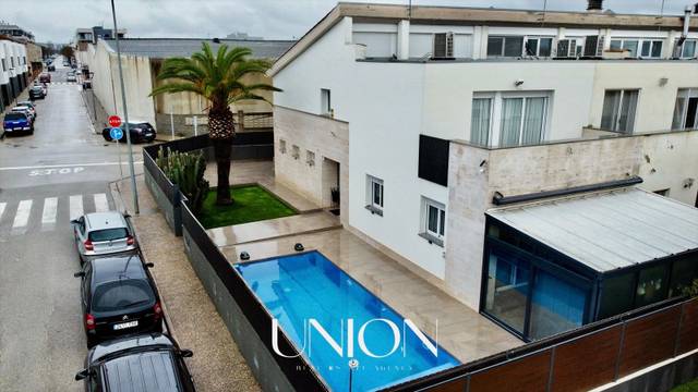 Casa adosada en Venta en Vilablareix