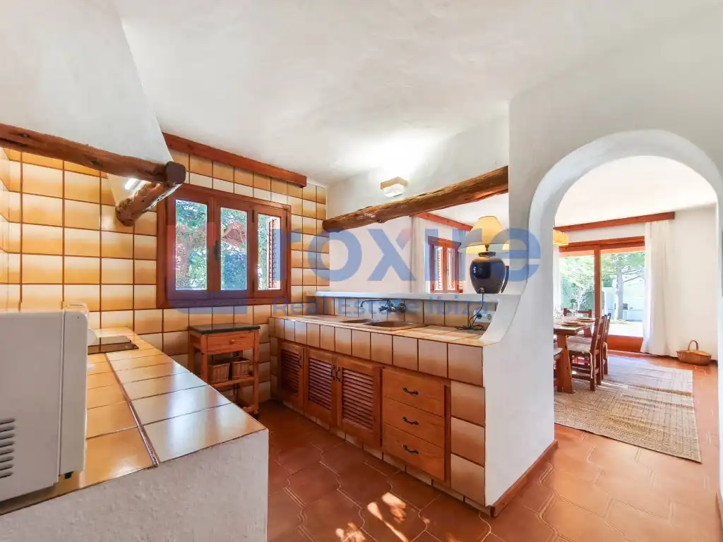 Cocina de Casa o chalet de alquiler en Sant Antoni de Portmany con Jardín privado, Terraza y Piscina