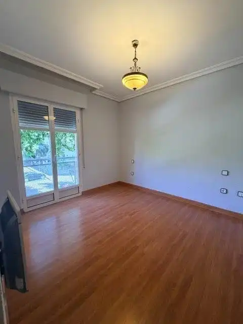 Schlafzimmer von Wohnung zum Verkauf in Badajoz