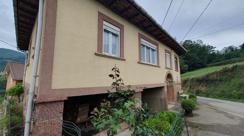 Casa en venta en Belmonte De Miranda, 4 dormitorios., imatge 5