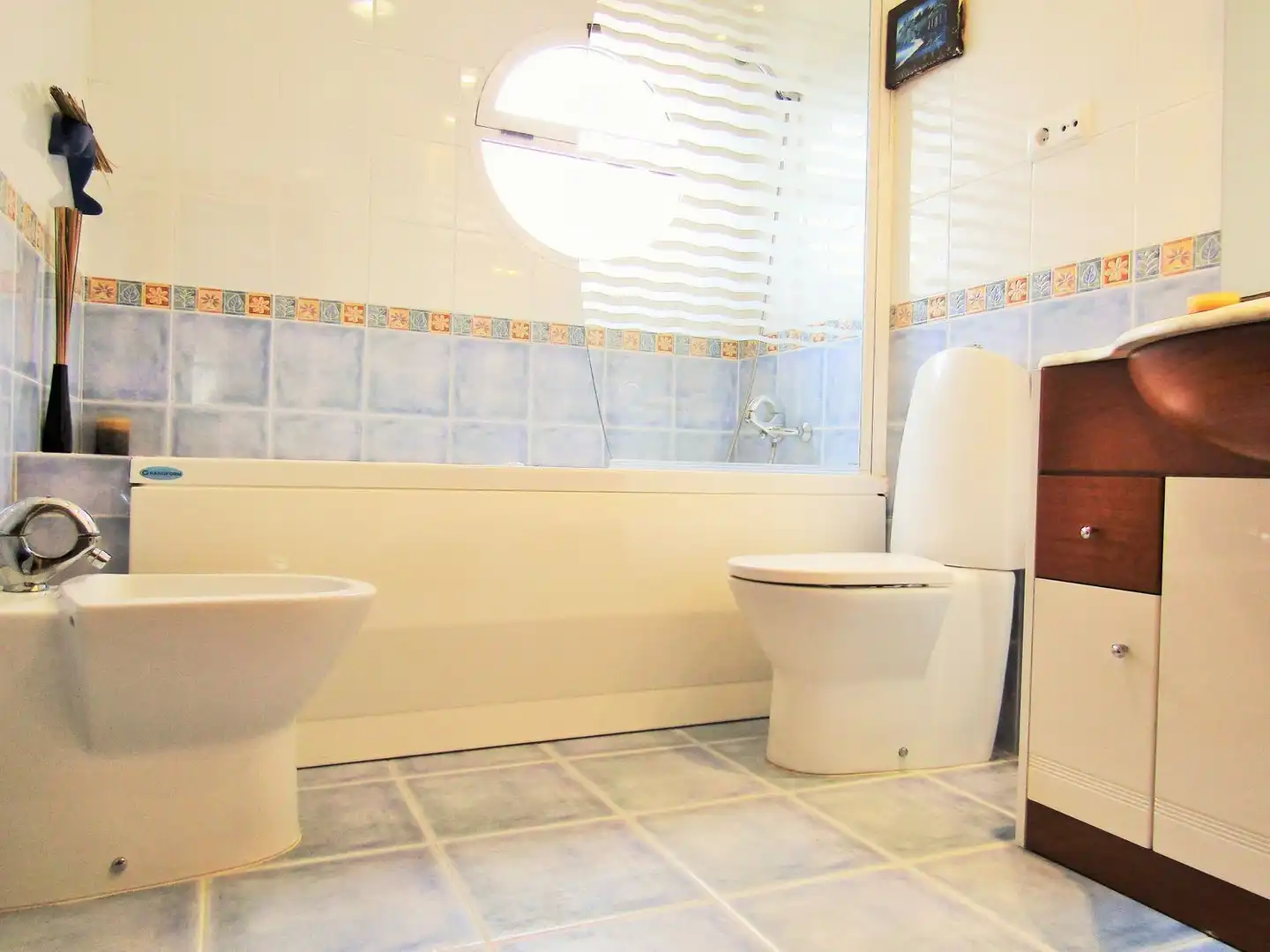 Baño de Casa o chalet de alquiler en San Antonio de Benagéber con Aire acondicionado, Calefacción y Jardín privado