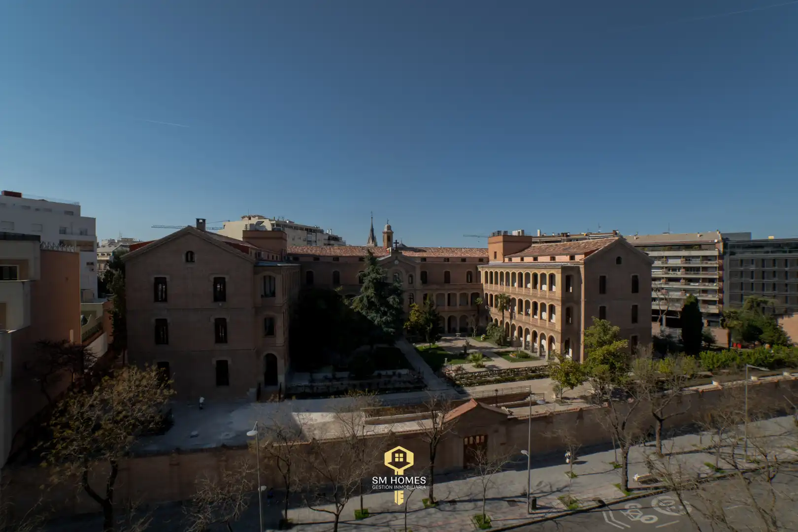 Exterior view of Study for sale in Madrid  with Air Conditioner, Heating and Furnished