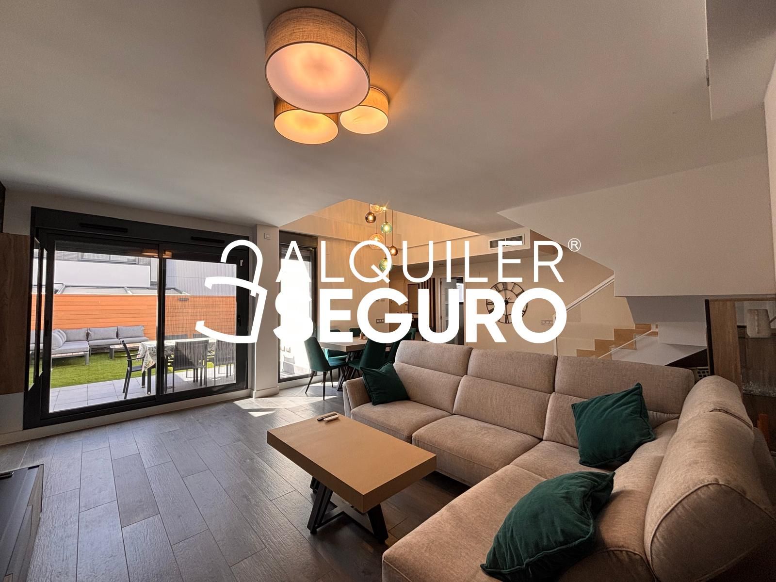 Sala d'estar de Casa o xalet de lloguer en Rivas-Vaciamadrid amb Aire condicionat, Calefacció i Piscina