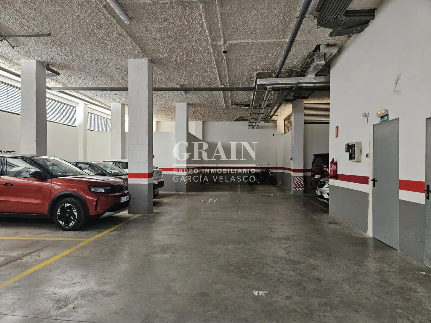 Parking de Piso en venta en Albacete con Calefacción, Terraza y Trastero