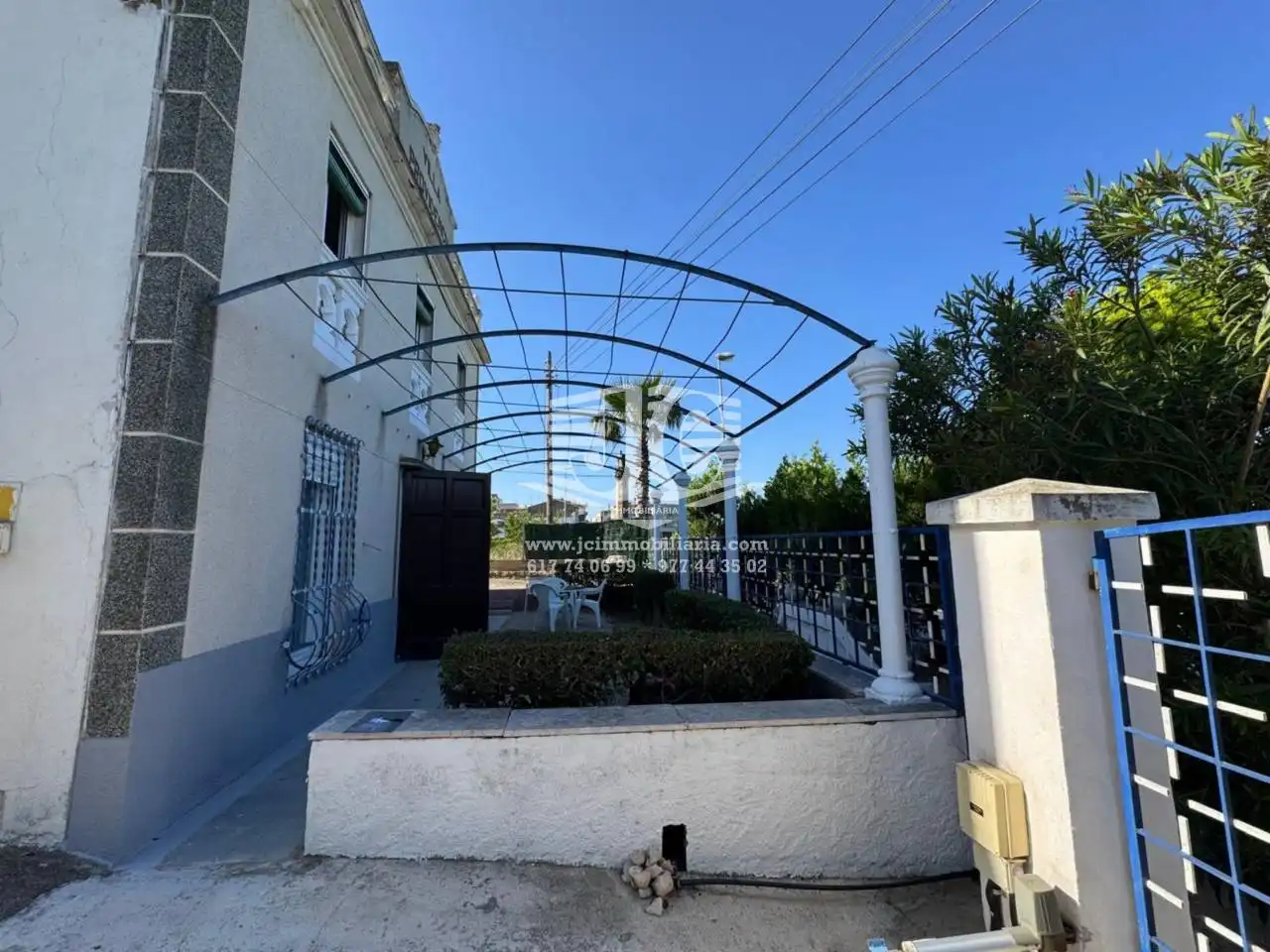 Vista exterior de Casa o chalet en venta en Tortosa con Aire acondicionado, Jardín privado y Parquet