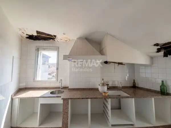 Kitchen of Flat for sale in Vigo 