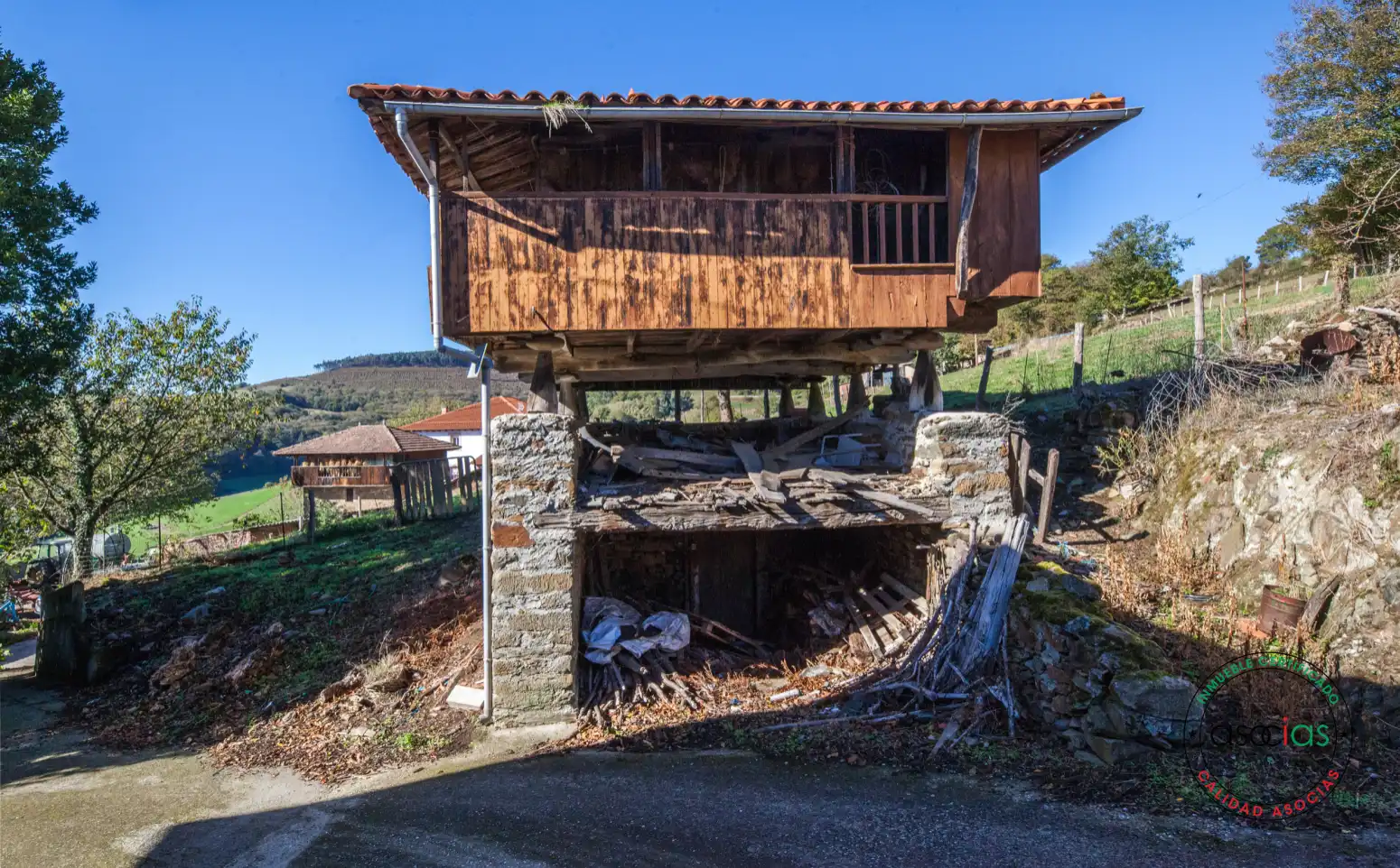 Vista exterior de Casa o chalet en venta en Tineo con Calefacción, Jardín privado y Terraza