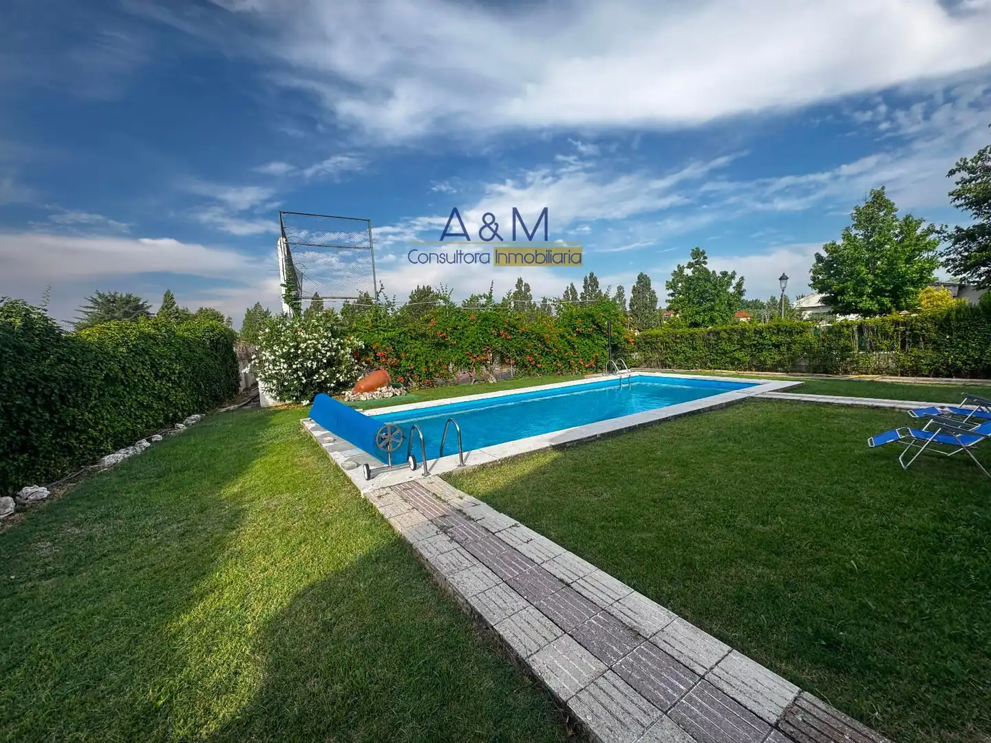 Piscina de Casa o xalet en venda en Viana de Cega amb Piscina