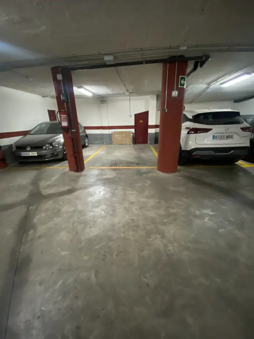 Parking de Piso de alquiler en Málaga con Aire acondicionado, Terraza y Trastero