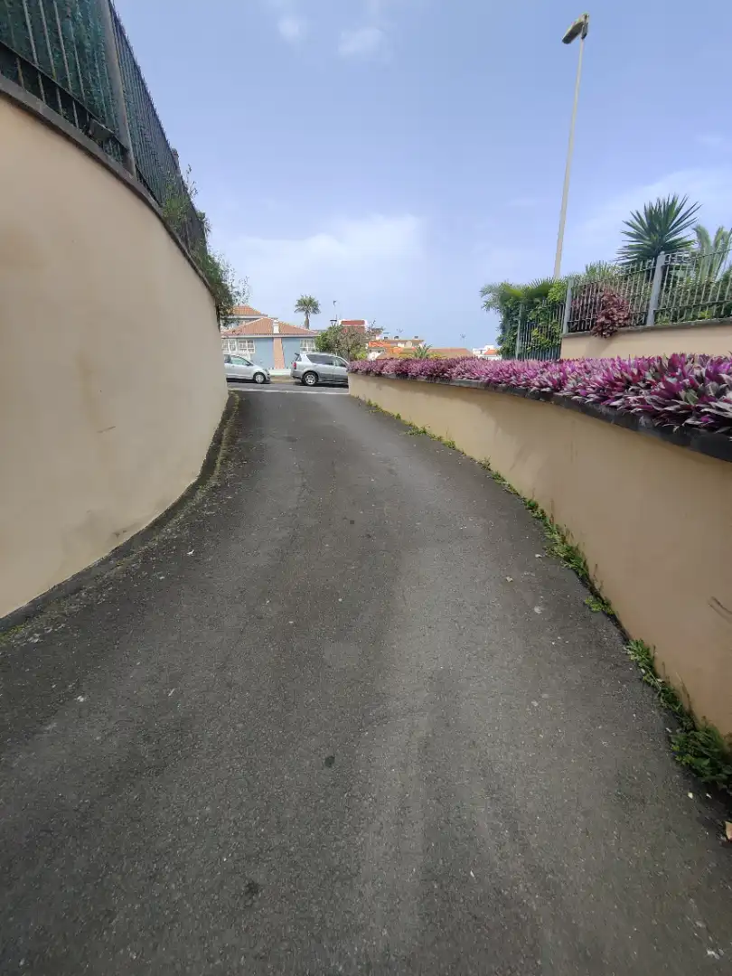 Parking de Piso en venta en Puerto de la Cruz con Terraza, Amueblado y Horno