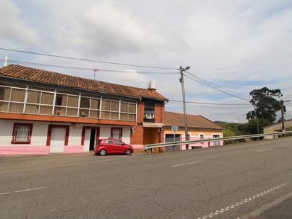 Vista exterior de Casa o xalet en venda en Ribadesella