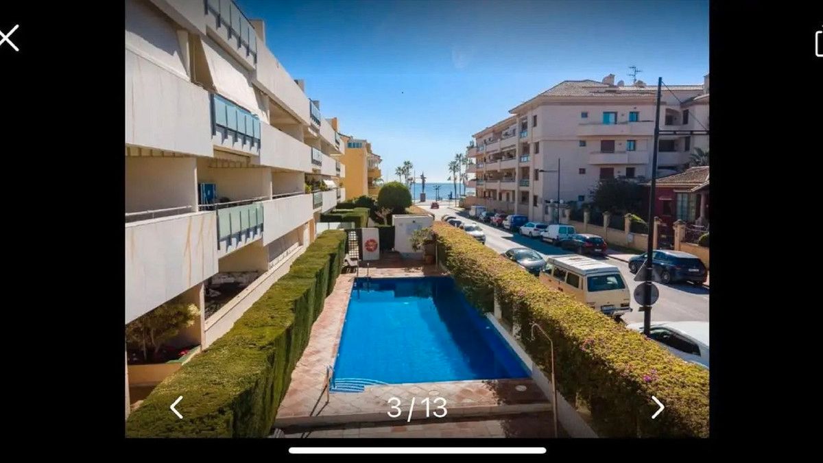 Exterior view of Flat for sale in San Pedro  with Air Conditioner, Private garden and Storage room