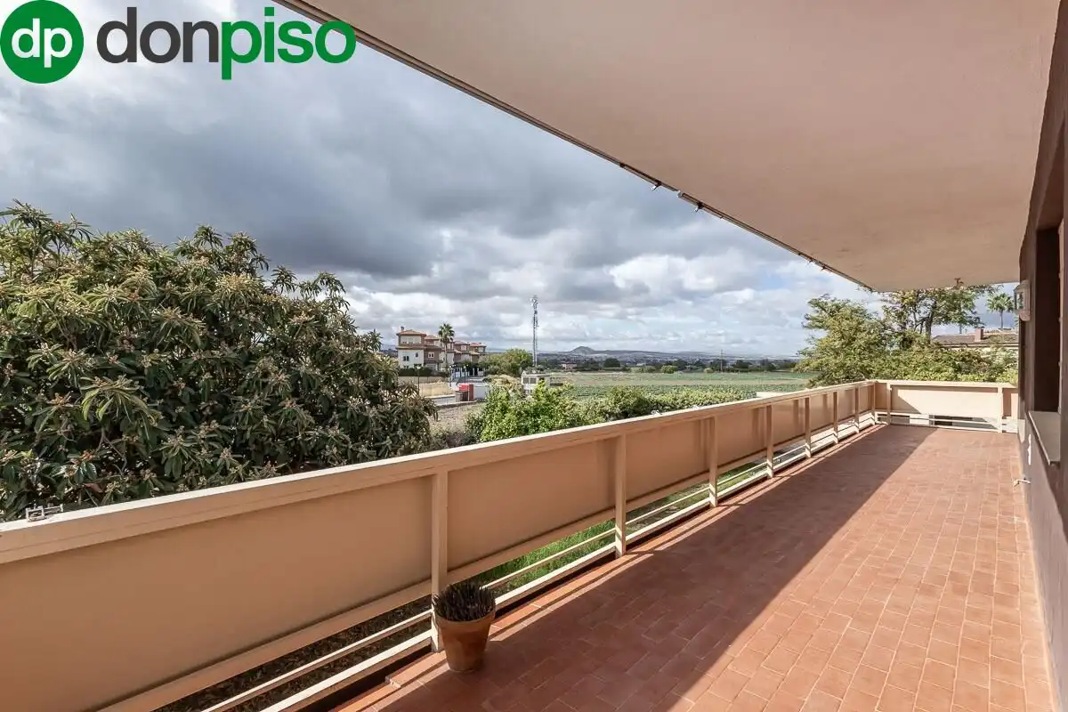 Casa con terrazza in vendita a Avenida HUETOR VEGA, imagen 5