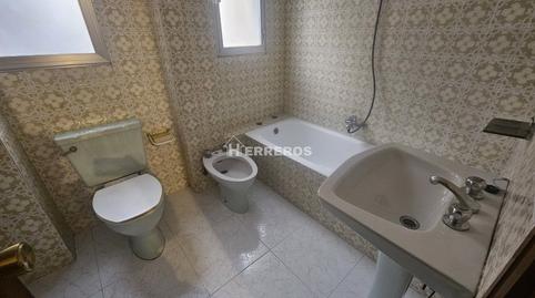 Photo 5 of Flat for sale in Avda. de la Paz, Residencia, La Rioja