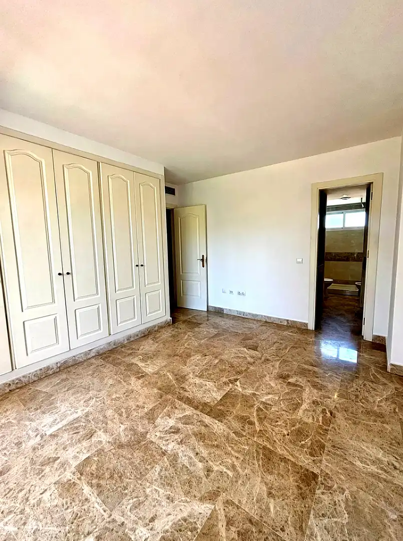 Maison jumelée avec terrasse à vendre à Nueva Andalucía, imagen 13