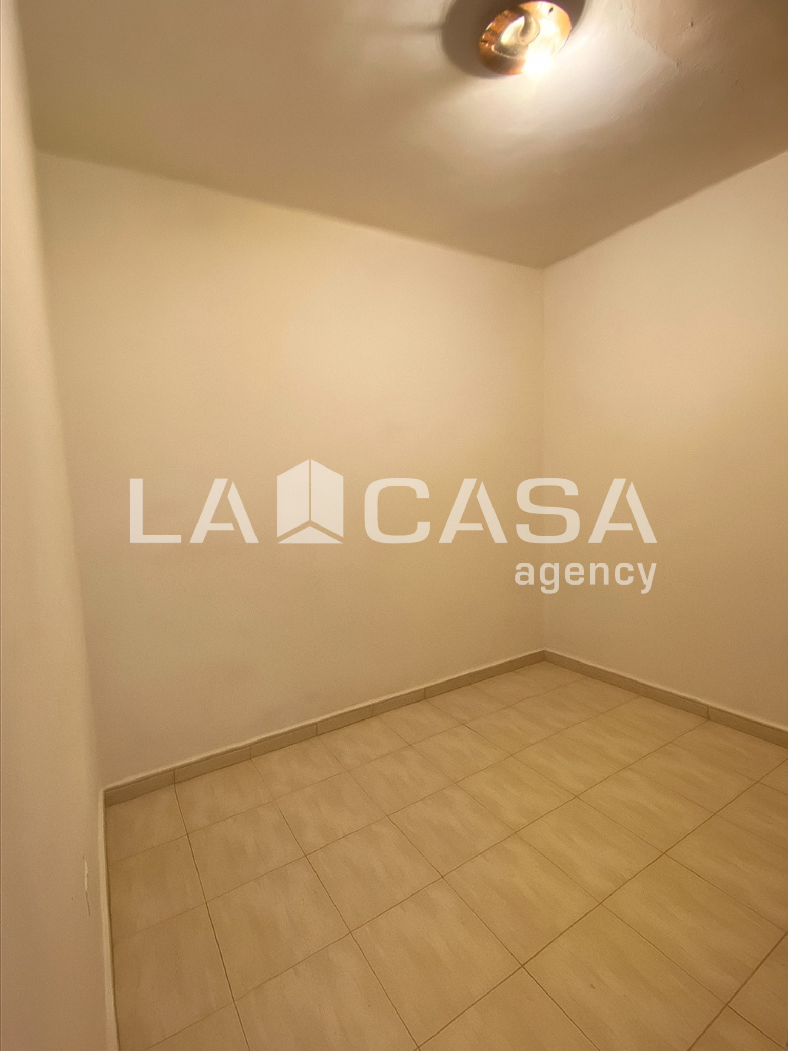 Flat for sale in Badalona  with Heating
