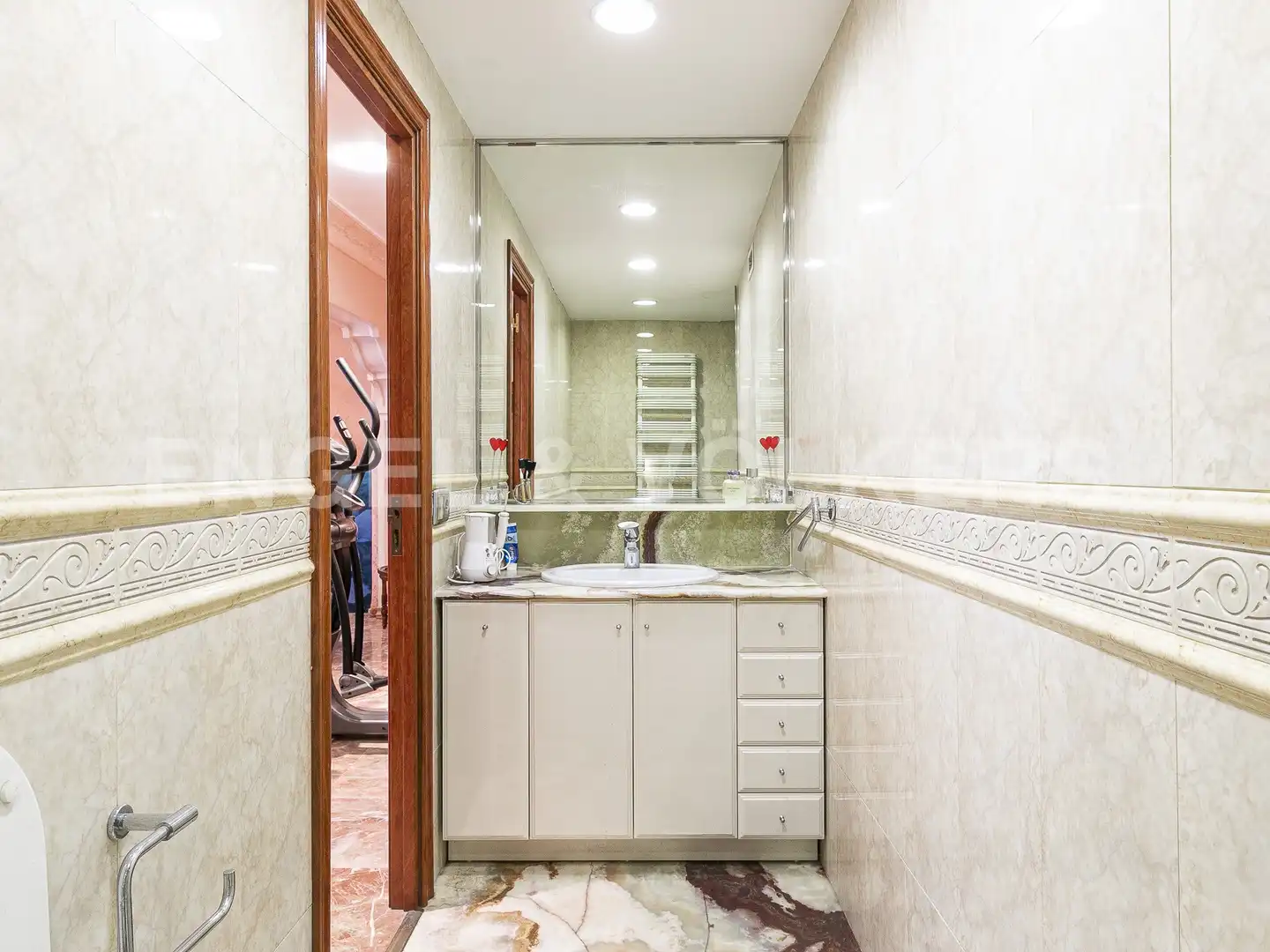 Baño de Casa o chalet en venta en Sant Just Desvern con Aire acondicionado, Calefacción y Parquet