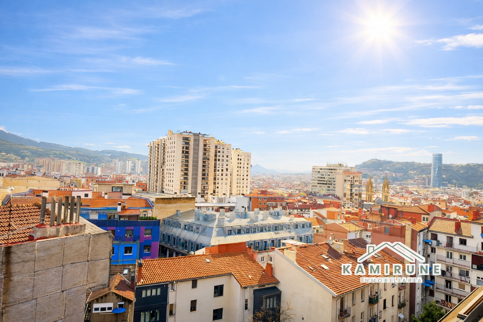 Vista exterior de Àtic en venda en Bilbao  amb Calefacció, Traster i Moblat