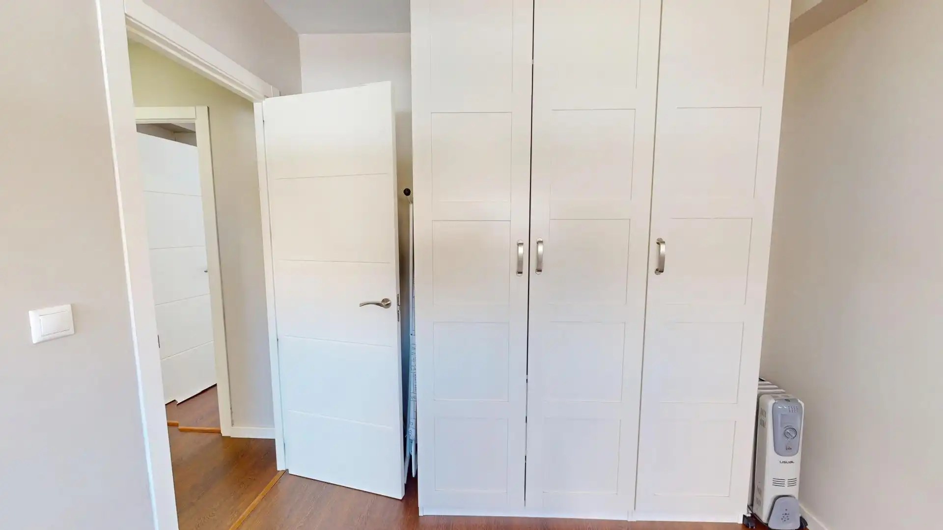 Habitación de Piso de alquiler en Fuengirola con Aire acondicionado, Parquet y Terraza
