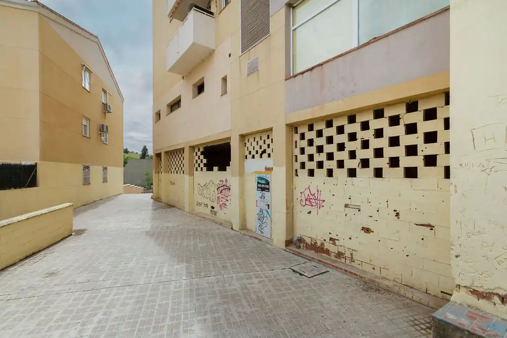 Vista exterior de Local en venta en San Martín de la Vega