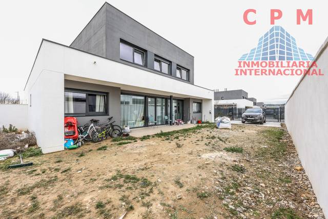 Casa adosada en Alquiler en Los Hueros