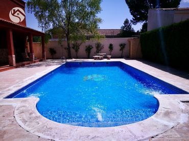 Casa amb piscina en venda a Arcas del Villar