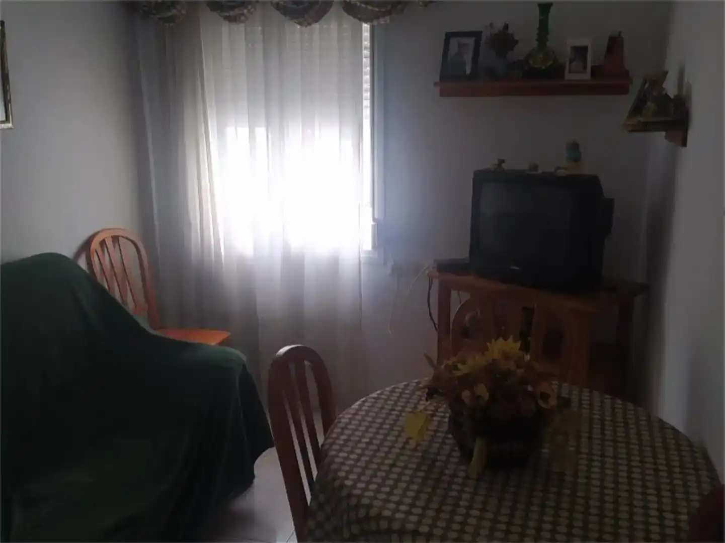 Sala de estar de Piso en venta en Ubrique con Balcón