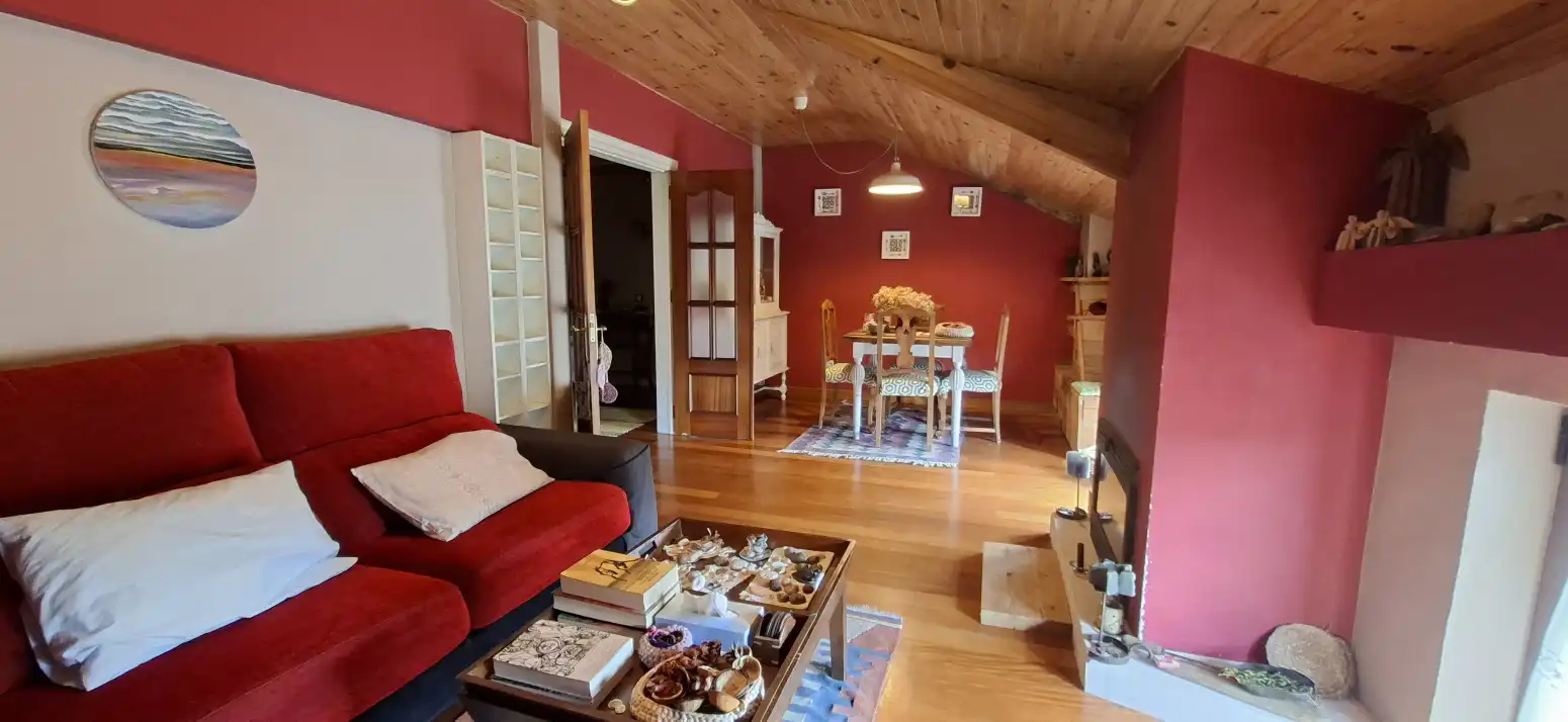 Sala d'estar de Àtic en venda en Cabezón de la Sal amb Calefacció i Parquet