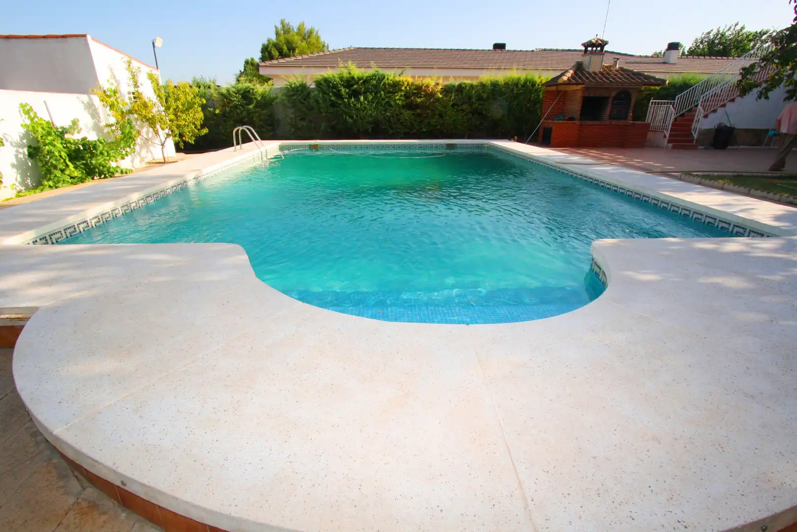 Piscina de Casa o xalet en venda en Albacete amb Aire condicionat, Calefacció i Terrassa