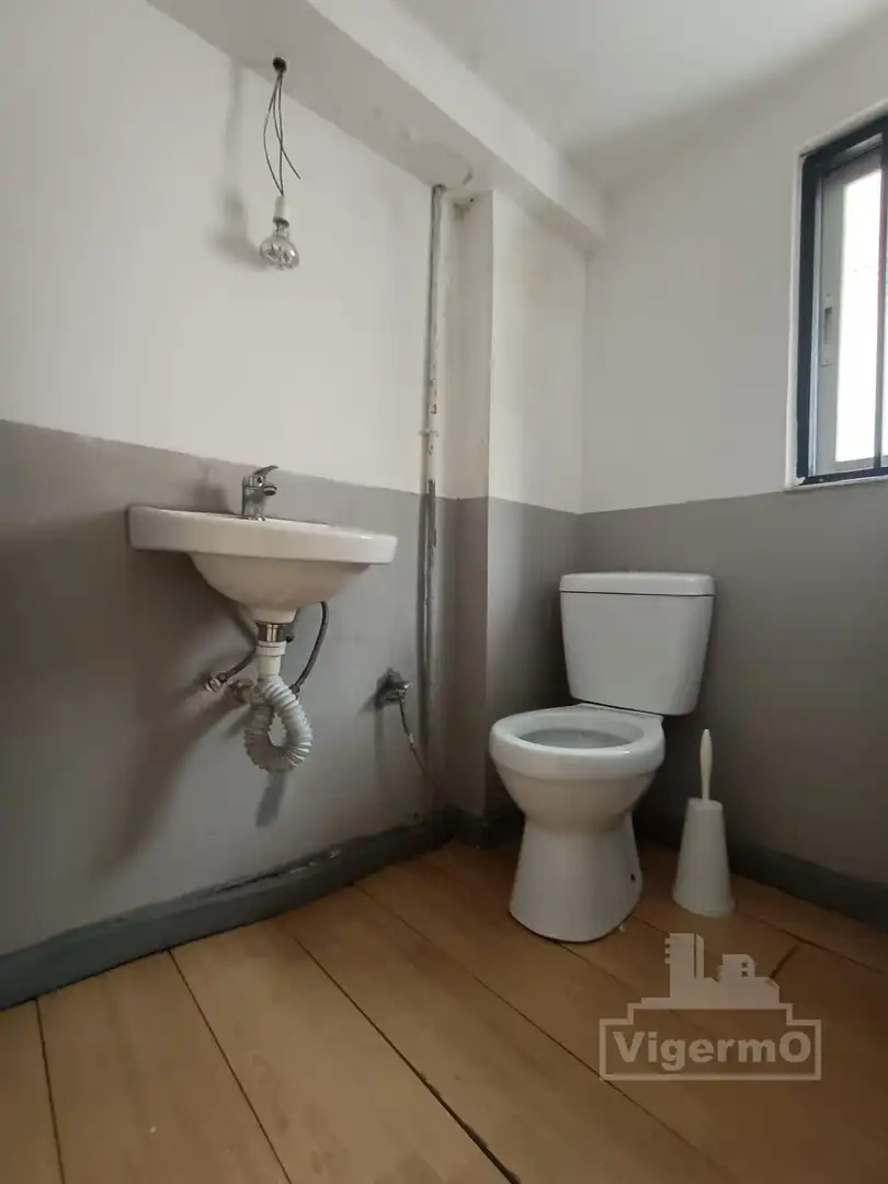 Bathroom of Commercial properties for sale in Torrejón de Ardoz