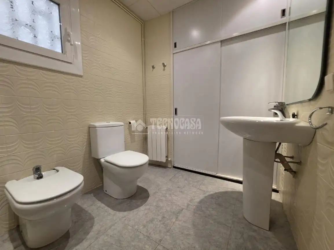 Bathroom of Flat for sale in Sant Vicenç Dels Horts  with Heating and Terrace
