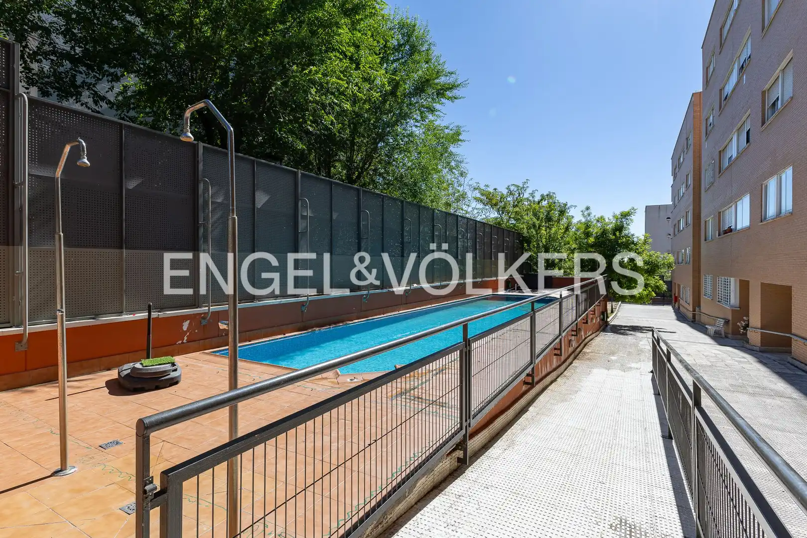 Piscina de Piso de alquiler en Leganés con Aire acondicionado, Calefacción y Terraza
