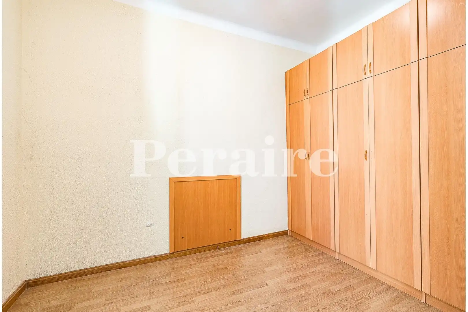 Schlafzimmer von Wohnung zum Verkauf in Barcelona mit Klimaanlage, Heizung und Parkett
