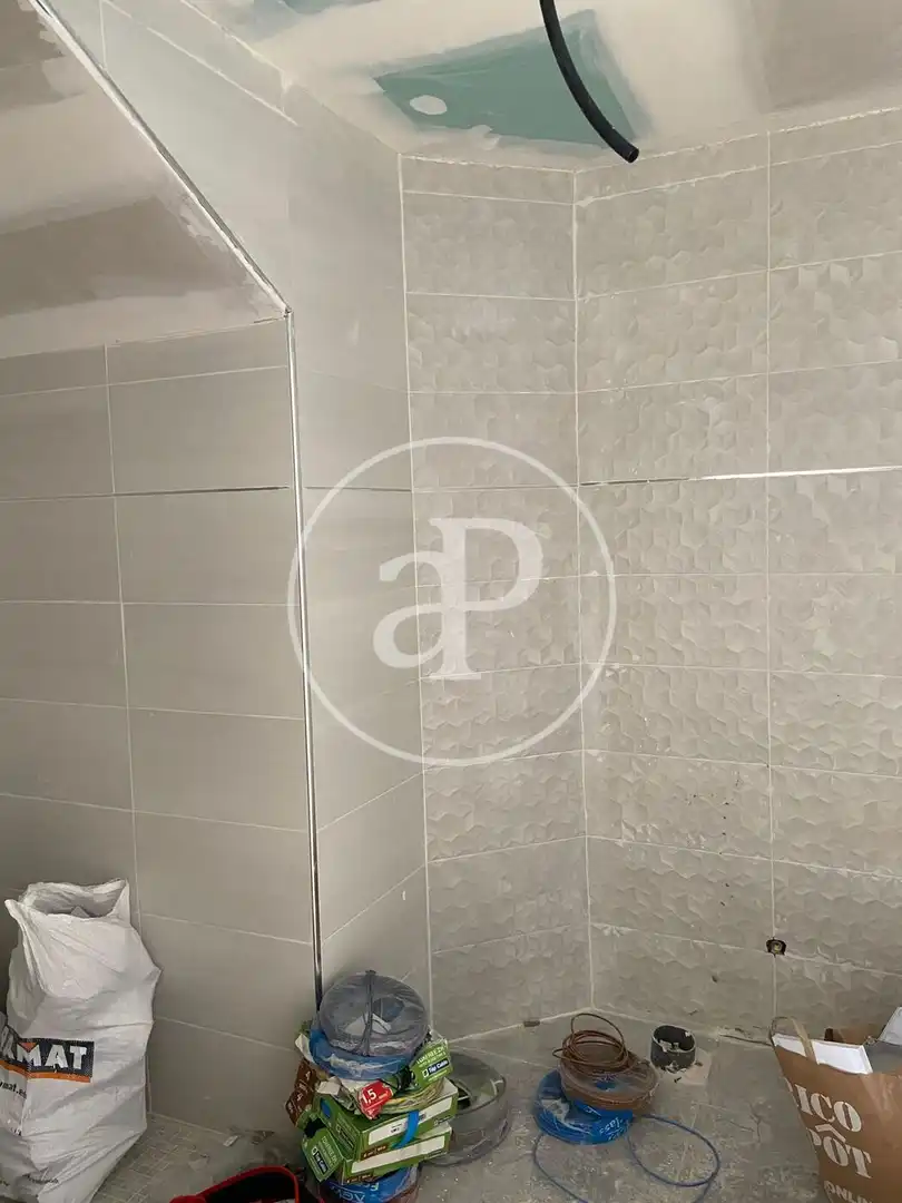 Baño de Casa adosada en venta en Godelleta con Jardín privado, Terraza y Balcón