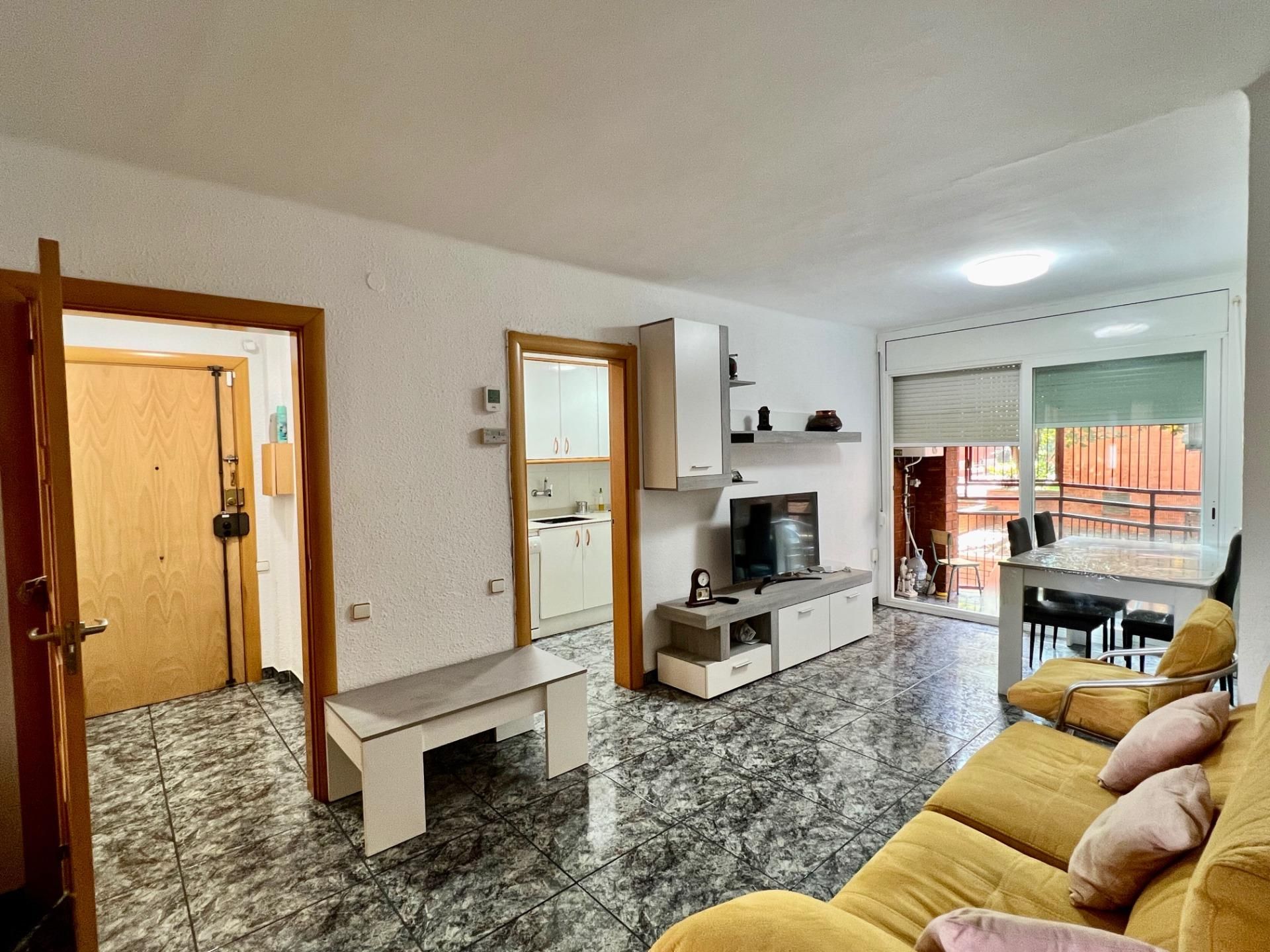Living room of Flat for sale in Sabadell  with Heating, Terrace and Balcony