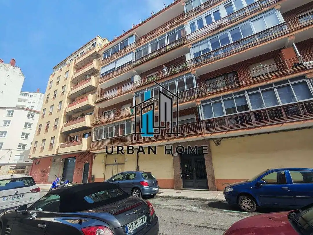Exterior view of Flat for sale in León Capital   with Heating and Terrace