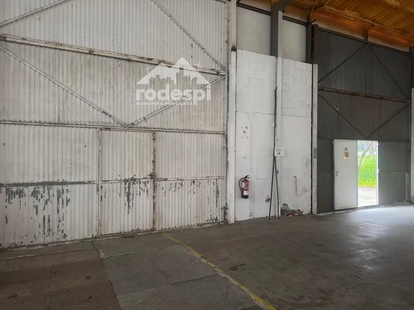 Nave industrial de alquiler en Ponteareas