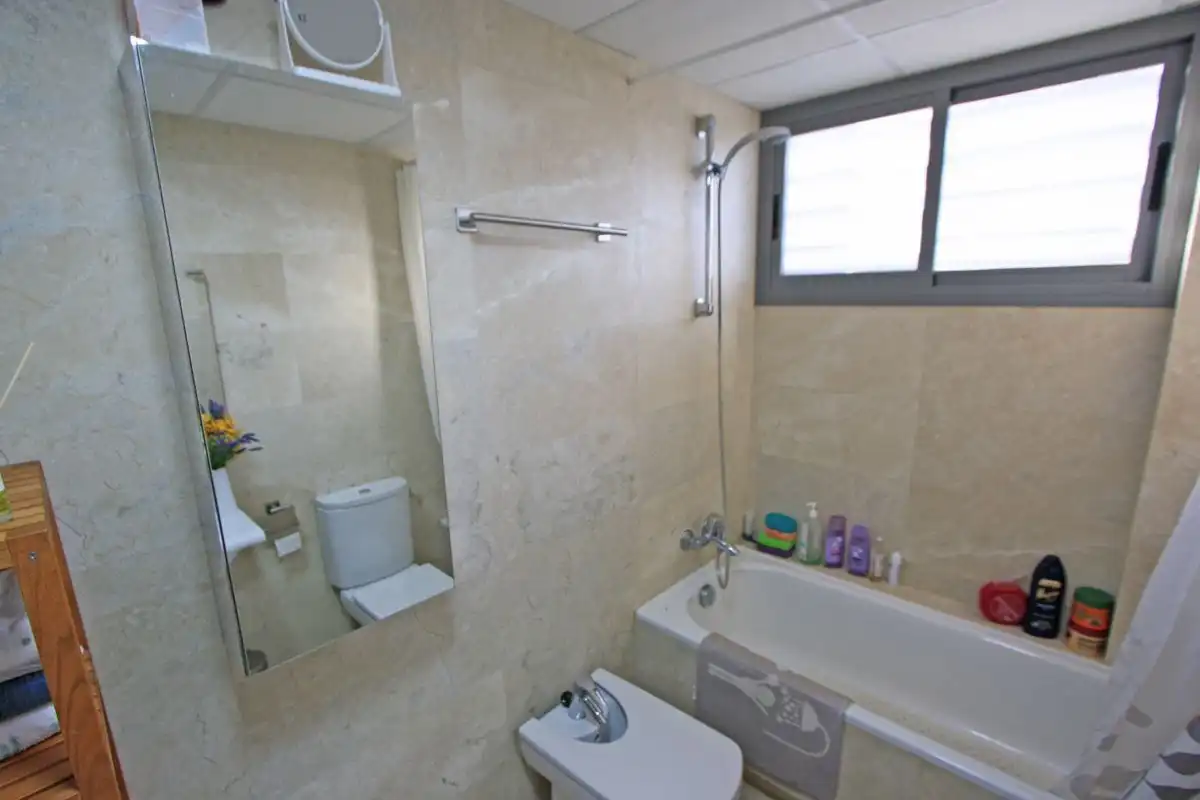 Bany de Apartament en venda en Dénia amb Aire condicionat, Calefacció i Terrassa