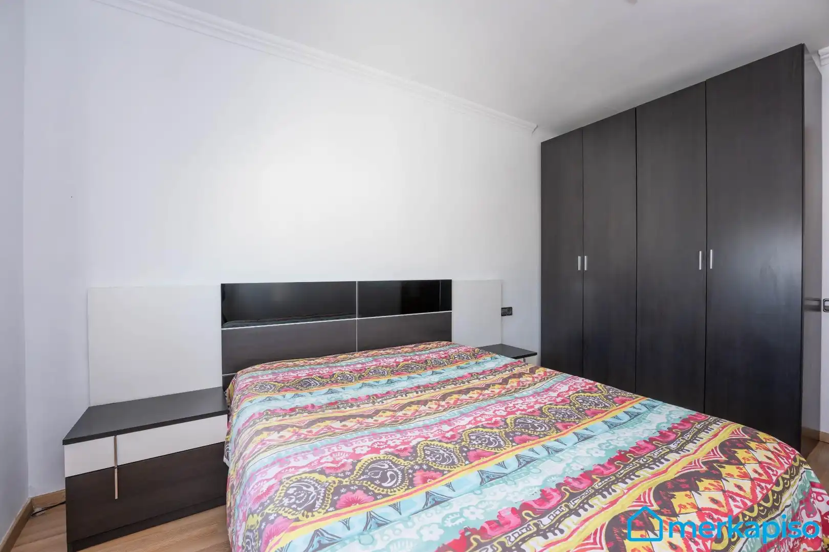 Dormitori de Àtic en venda en Viladecans amb Aire condicionat, Parquet i Balcó