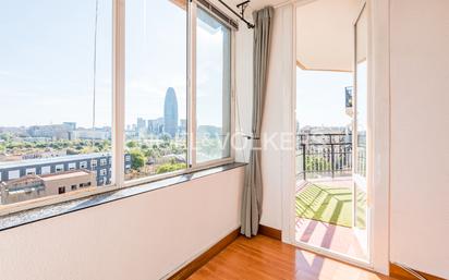Vista exterior de Apartament en venda en  Barcelona Capital amb Aire condicionat, Calefacció i Terrassa