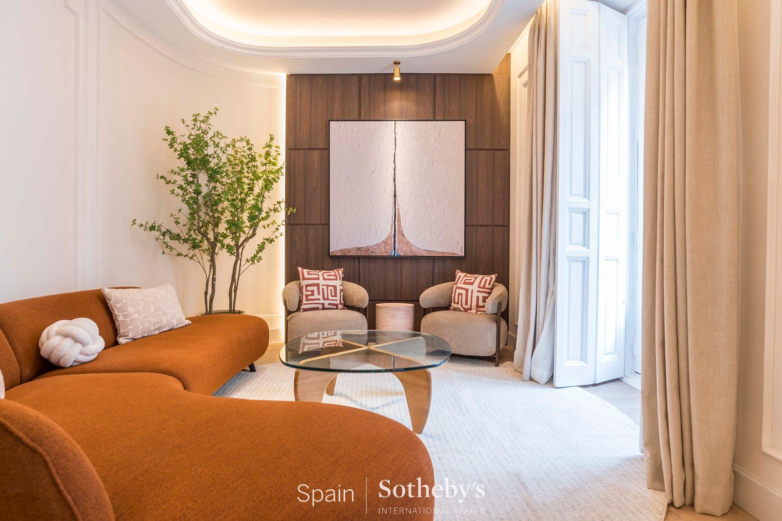 Living room of Apartments for sale in  Madrid Capital  with Air Conditioner and Terrace