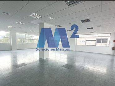 Oficina de lloguer a Valportillo Primera
