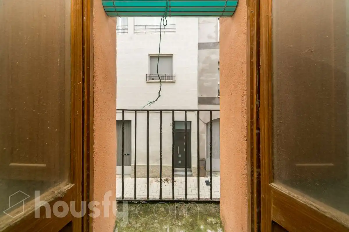 Exterior view of Houses for sale in Sant Martí de Tous  with Terrace and Balcony