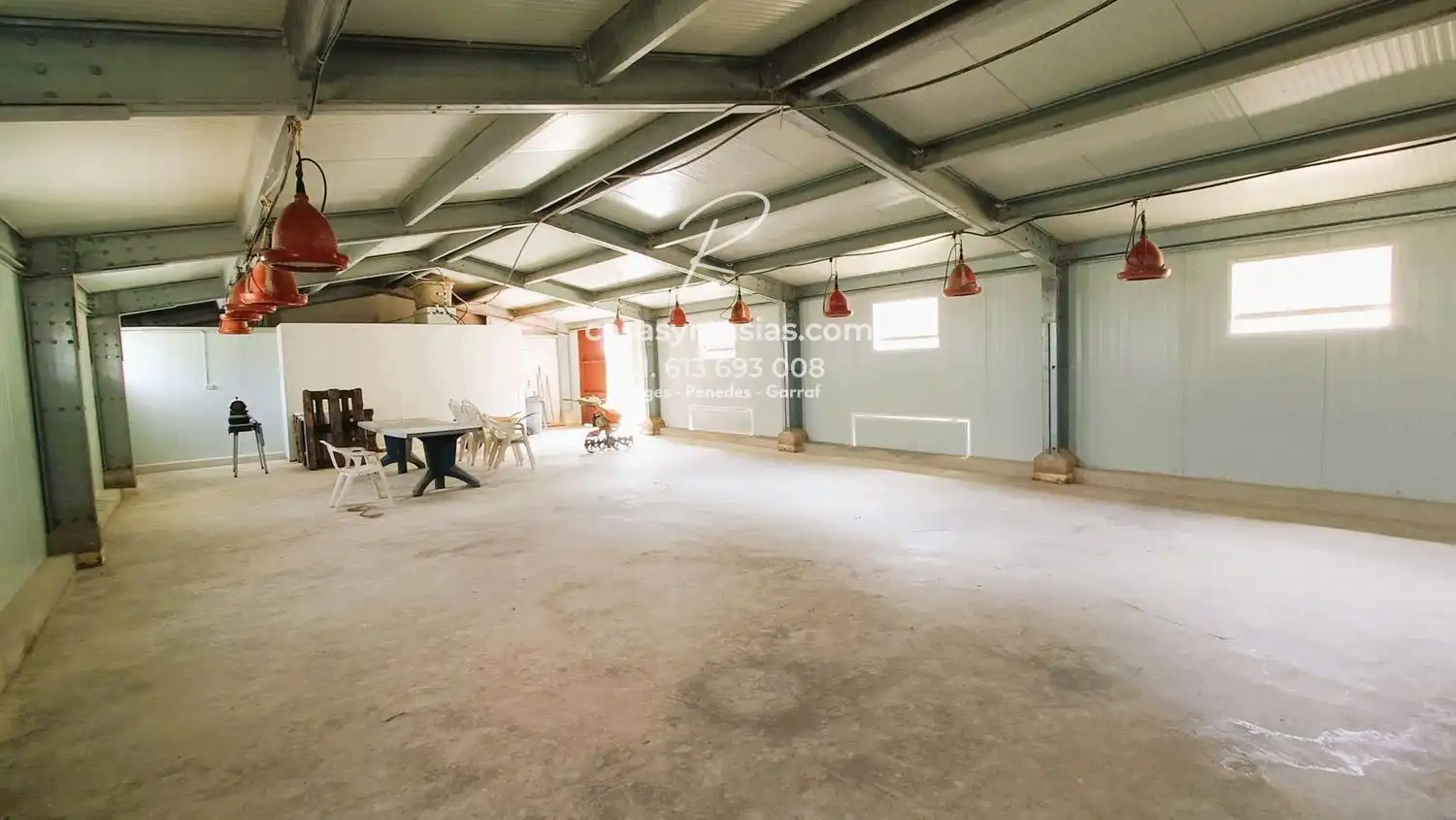 Finca rústica en venta en Mediona con Calefacción, Jardín privado y Piscina