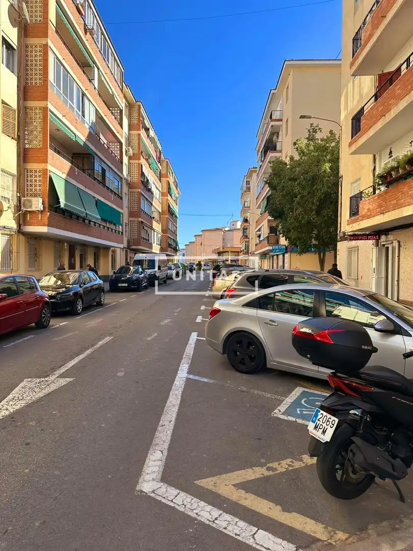 Vista exterior de Pis en venda en Alicante / Alacant amb Aire condicionat
