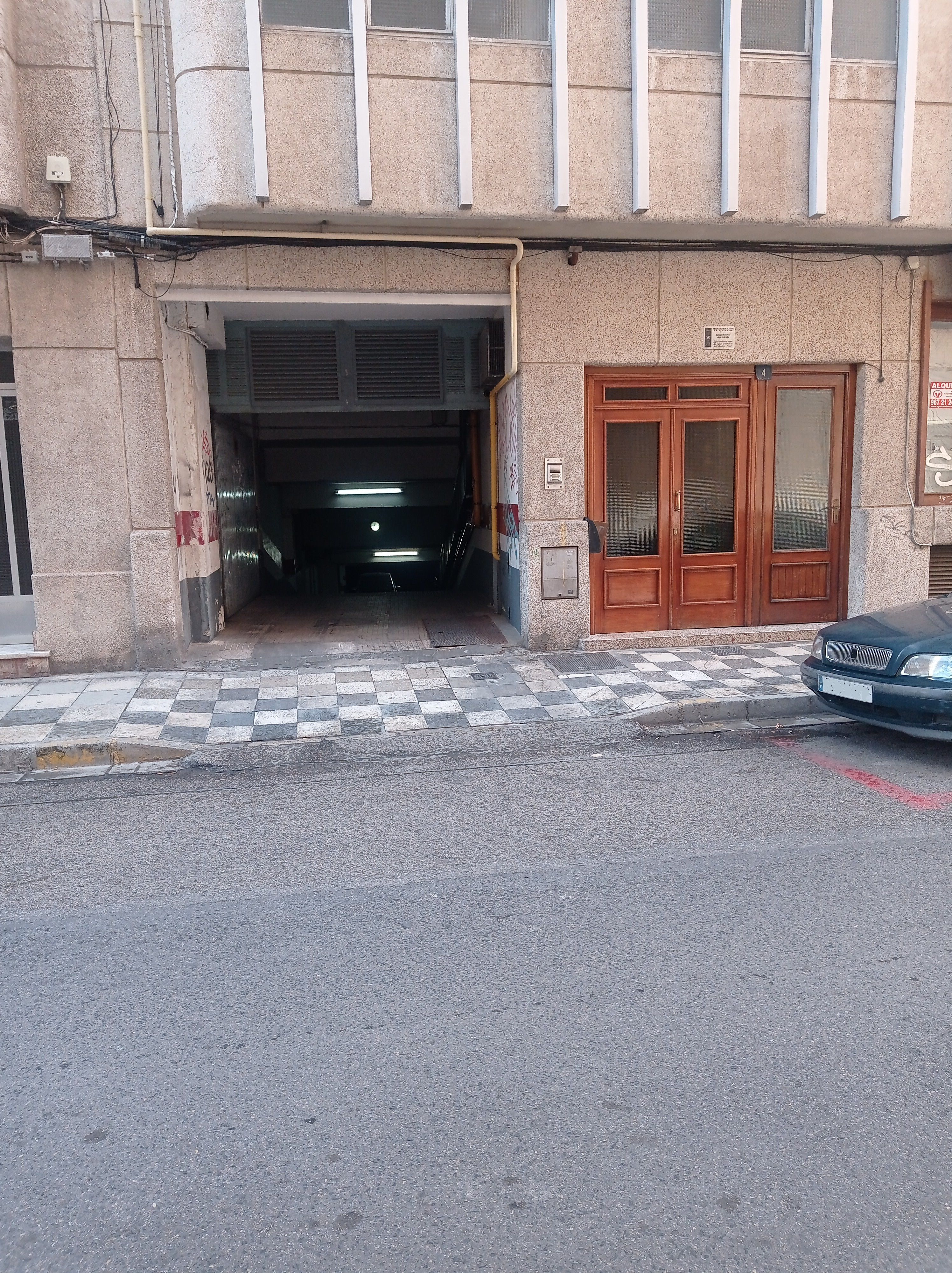 Garage to rent in Calle Hernán Cortés, 4, Feria
