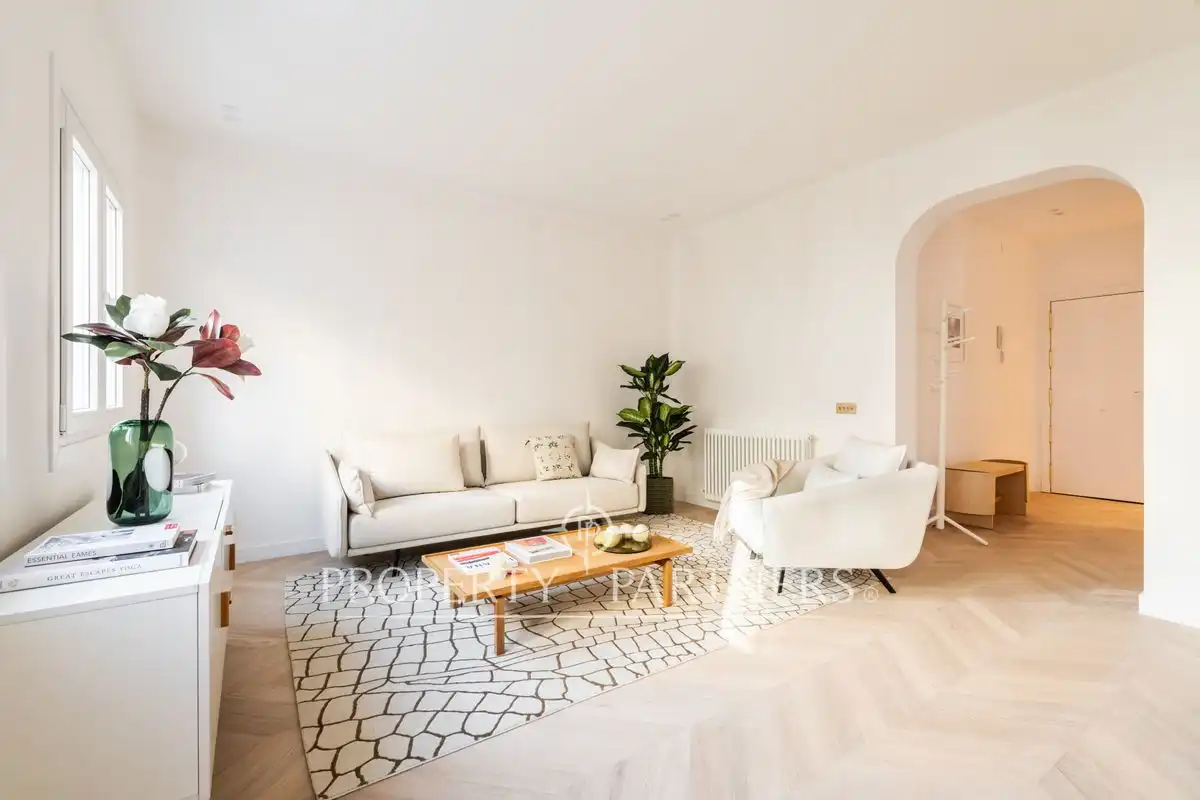Wohnzimmer von Wohnungen zum Verkauf in Madrid mit Klimaanlage, Heizung und Möbliert