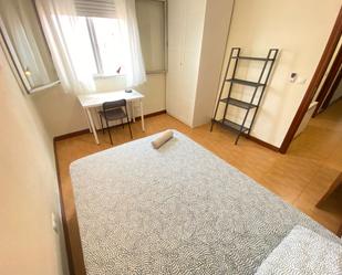 Bedroom of Flat to share in  Madrid Capital  with Heating, Furnished and Oven