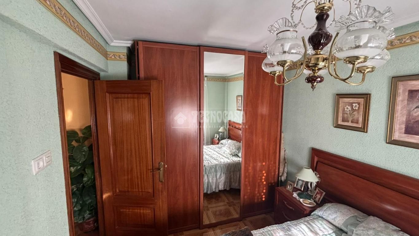 Bedroom of Flat for sale in Bilbao   with Heating and Furnished